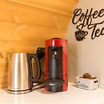 Semesterbostad Cozy Haven Glamping Pod 1with Hot Tub & Cold Shower *