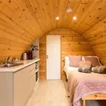 Cozy Haven Glamping Pod 1with Hot Tub & Cold Shower Naas