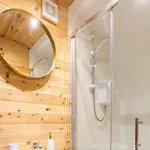 Cozy Haven Glamping Pod 1with Hot Tub & Cold Shower *