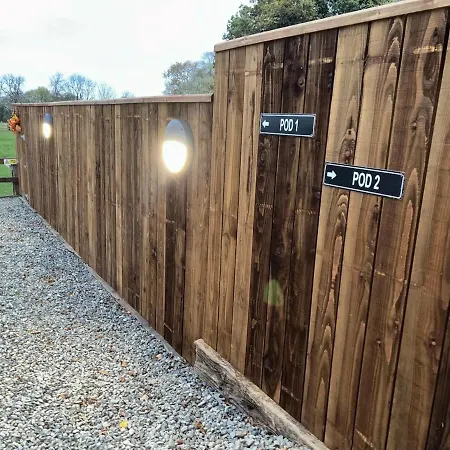 Holiday home Cozy Haven Glamping Pod 1with Hot Tub & Cold Shower *